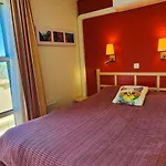Apartamento Beautiful With Ac And Swimming Pool Saint-Raphaël